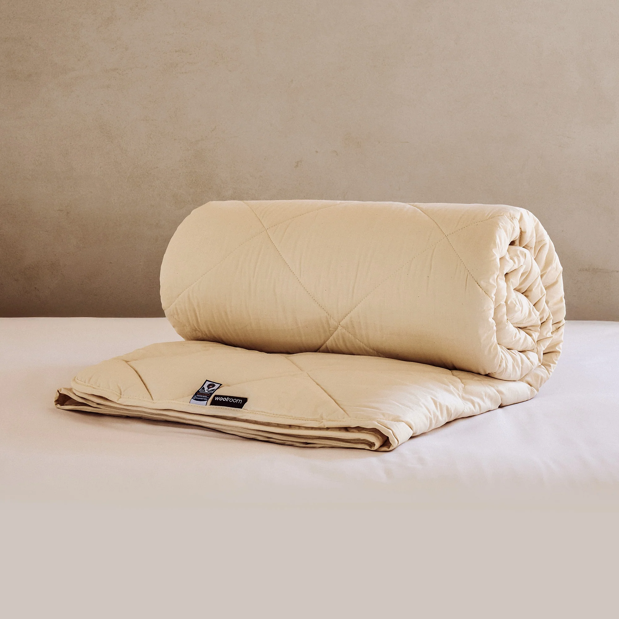 Deluxe Washable Wool Comforter - CA - Image 3