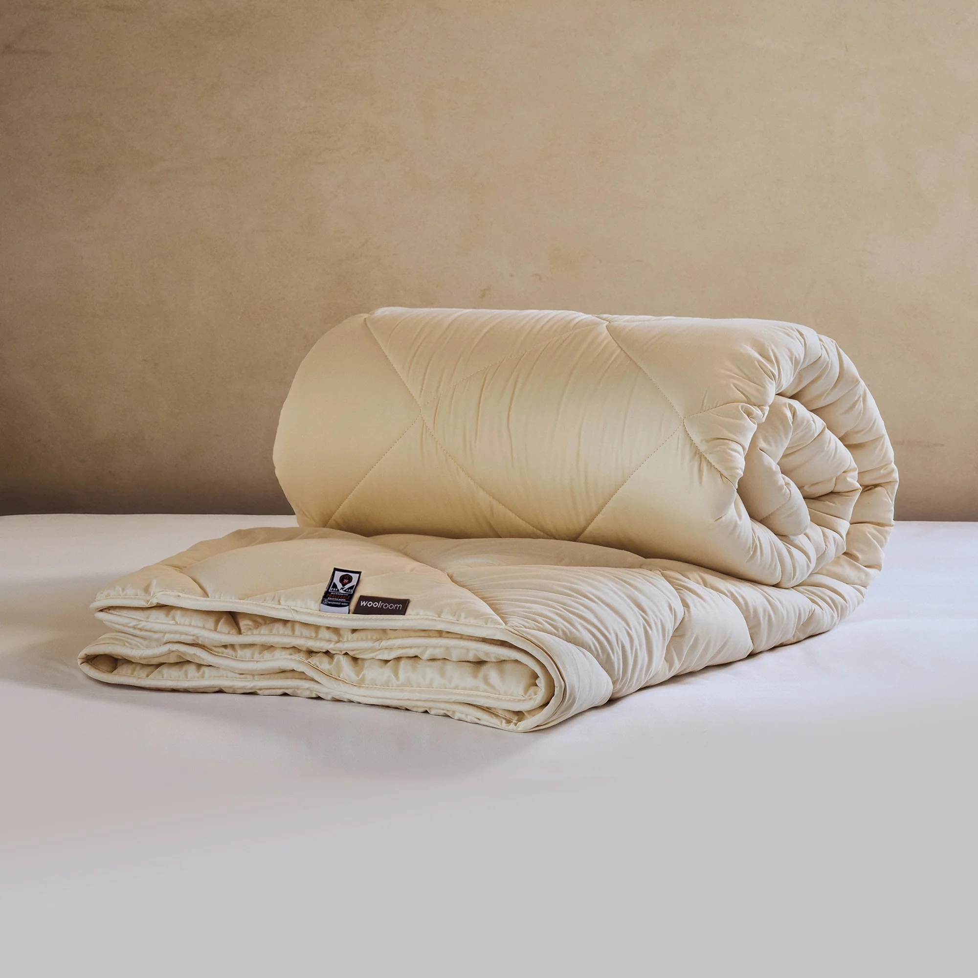 Deluxe Washable Wool Comforter - CA - Image 4