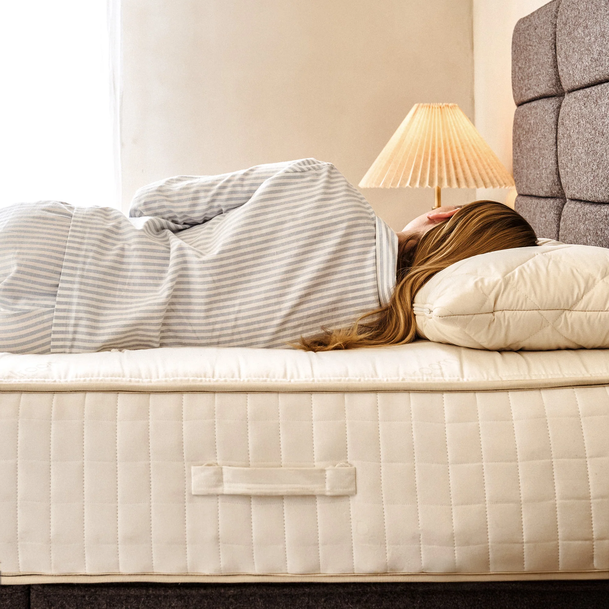 Luxury Wooly Mattress - Image 7