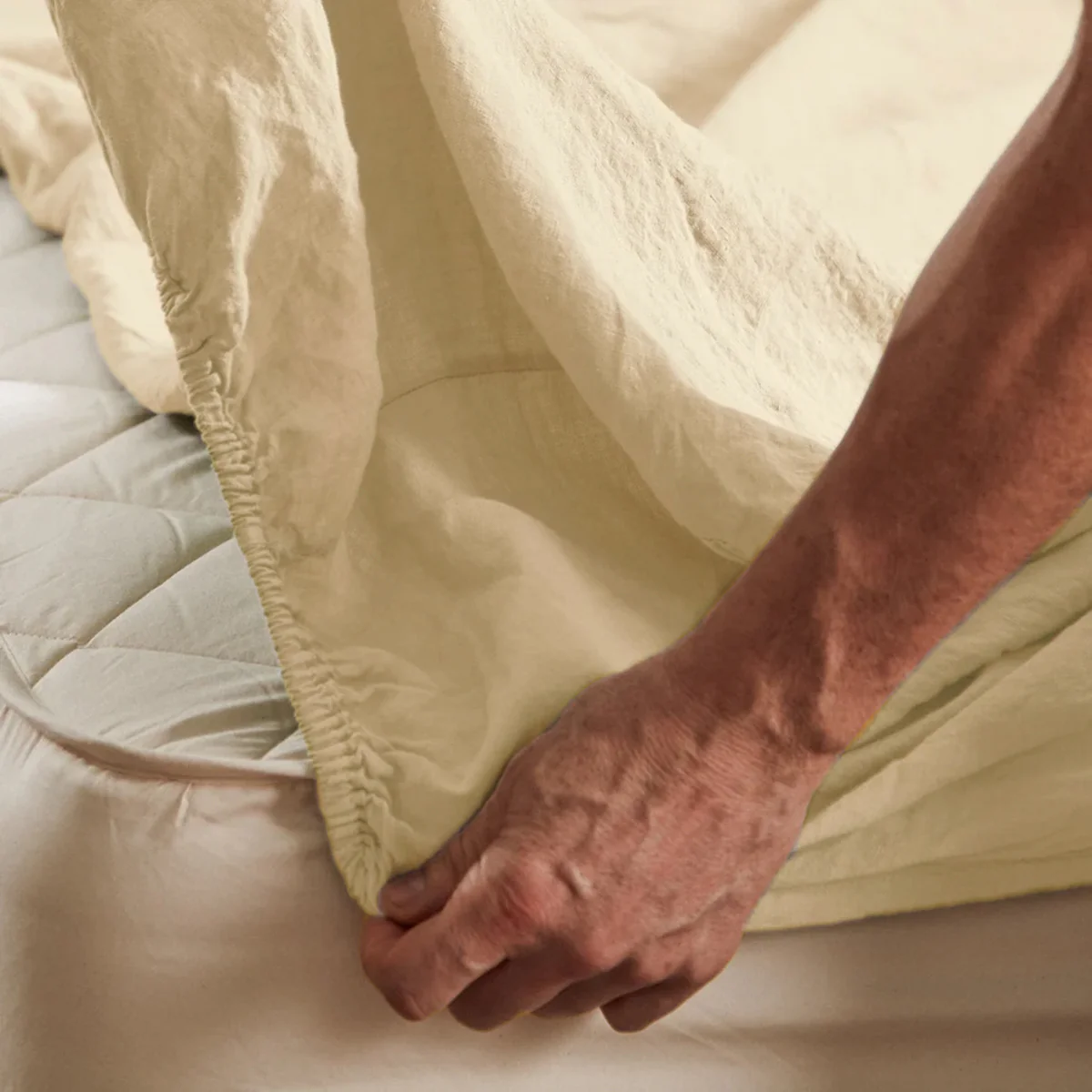 Mariana Linen Blend Fitted Sheet - Buttermilk - Image 2