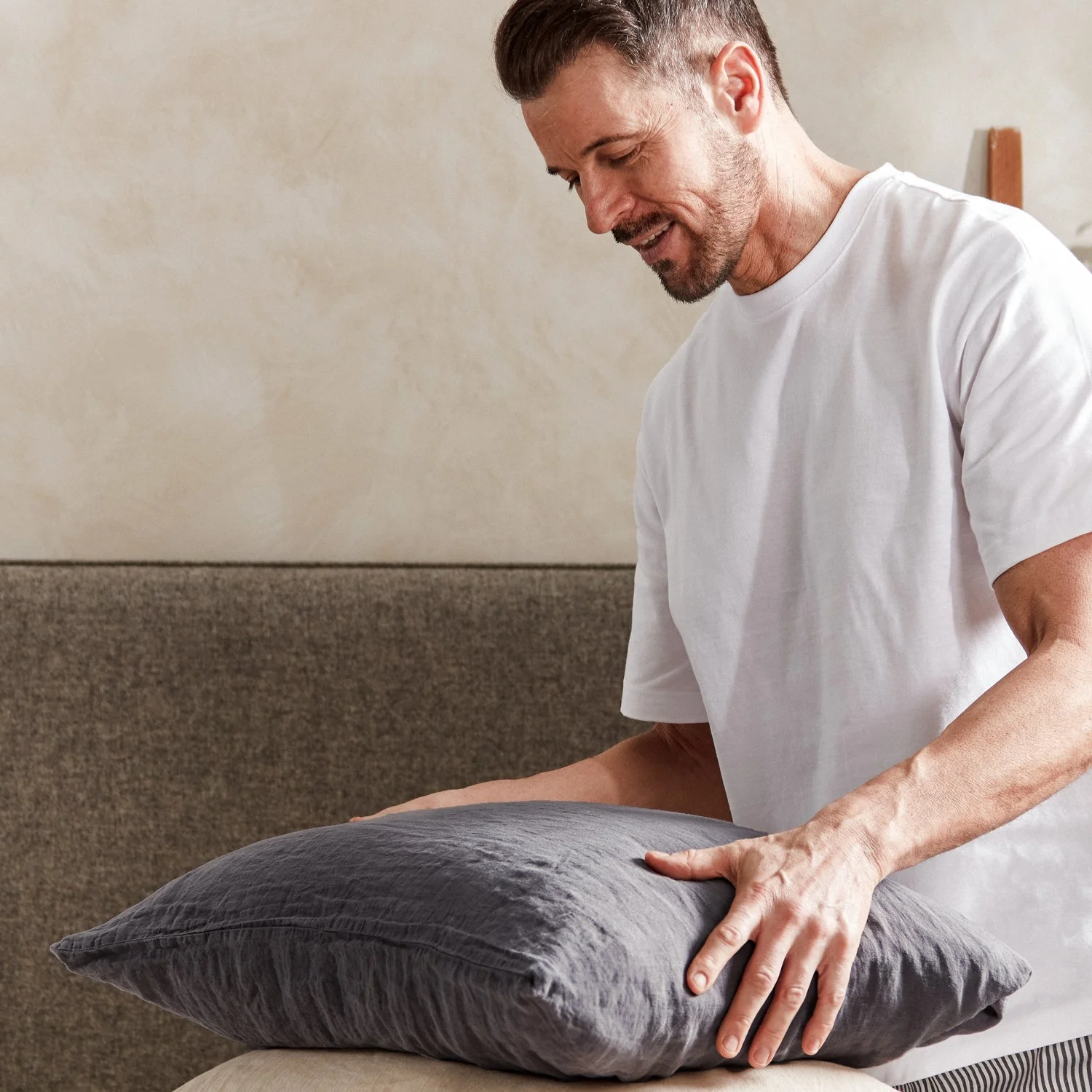 Mariana Linen Blend Pillowcase - Charcoal - Image 3