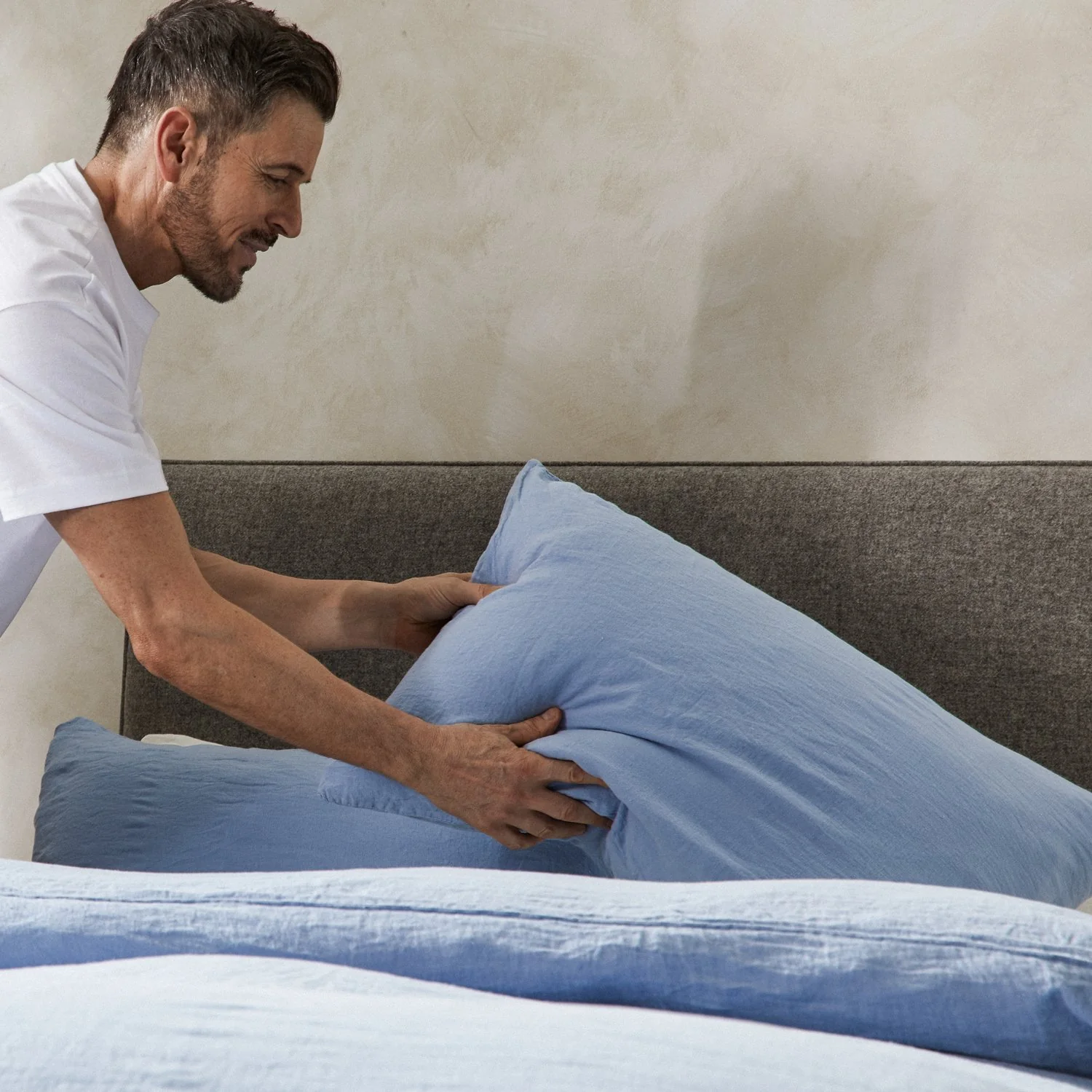 Mariana Linen Blend Pillowcase - Cornflower - Image 3