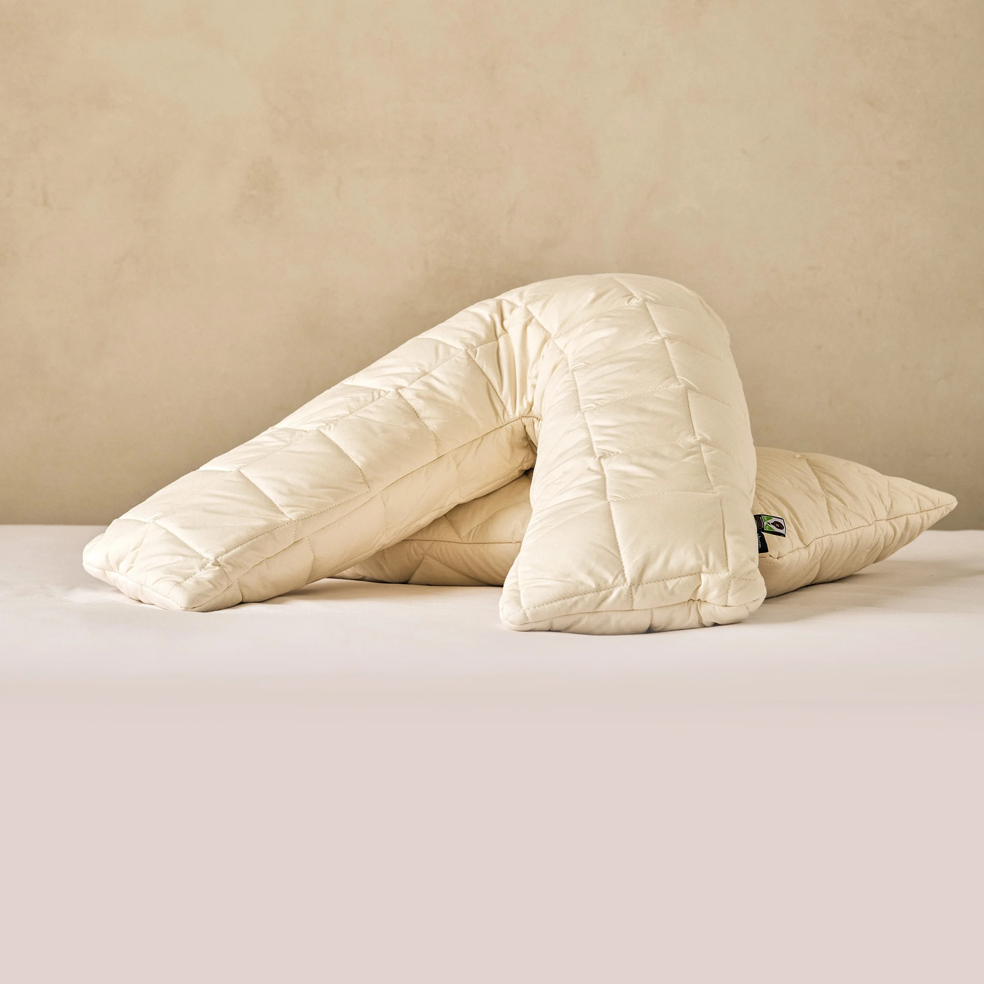 Organic V-Shaped Washable Wool Pillow