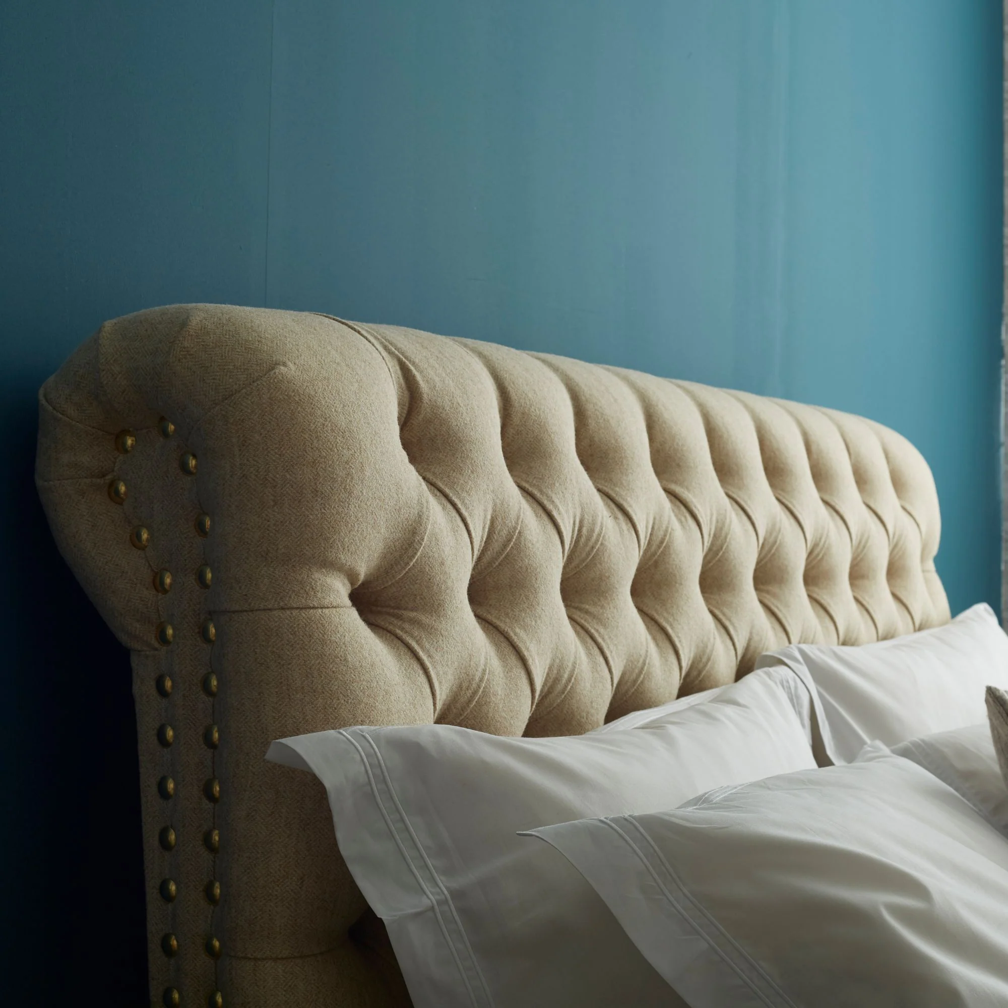 Sophia Upholstered Bedstead - Image 4
