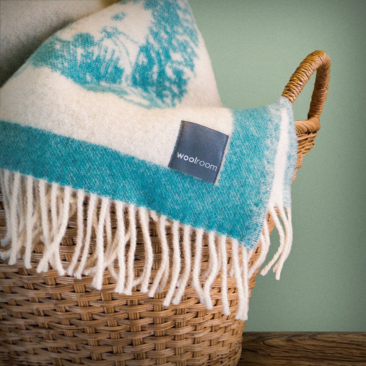 Wild and Wool Hedgehog Wool Throw - Teal - Image 6